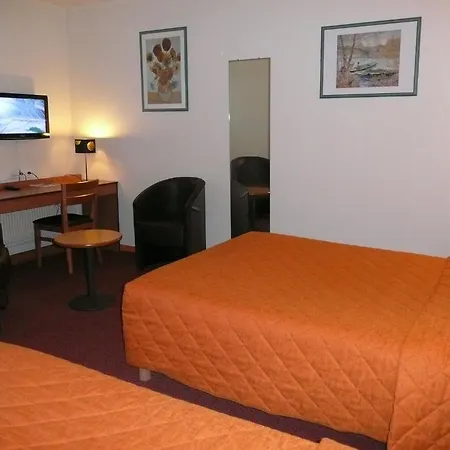 Hotel Des Plantes Angers